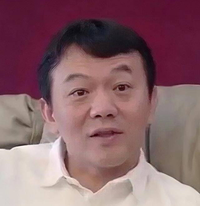 联想工作人员的子女不准进入联想工作,于是柳林低调地在联想投资部