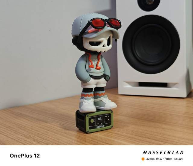 一加12开箱体验：人生第一台哈苏，看看一加的十年力作