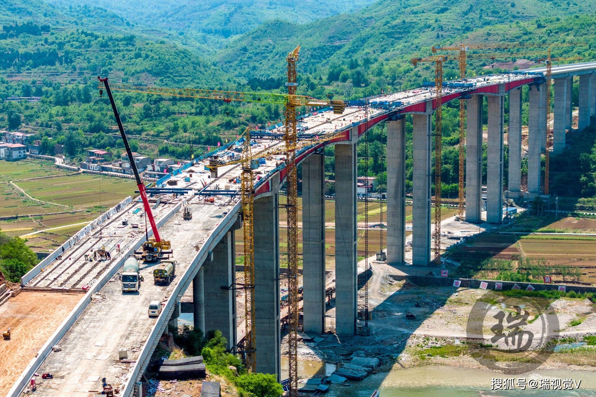 沿太行高速公路安阳段:十一国庆节通车丨河南林州