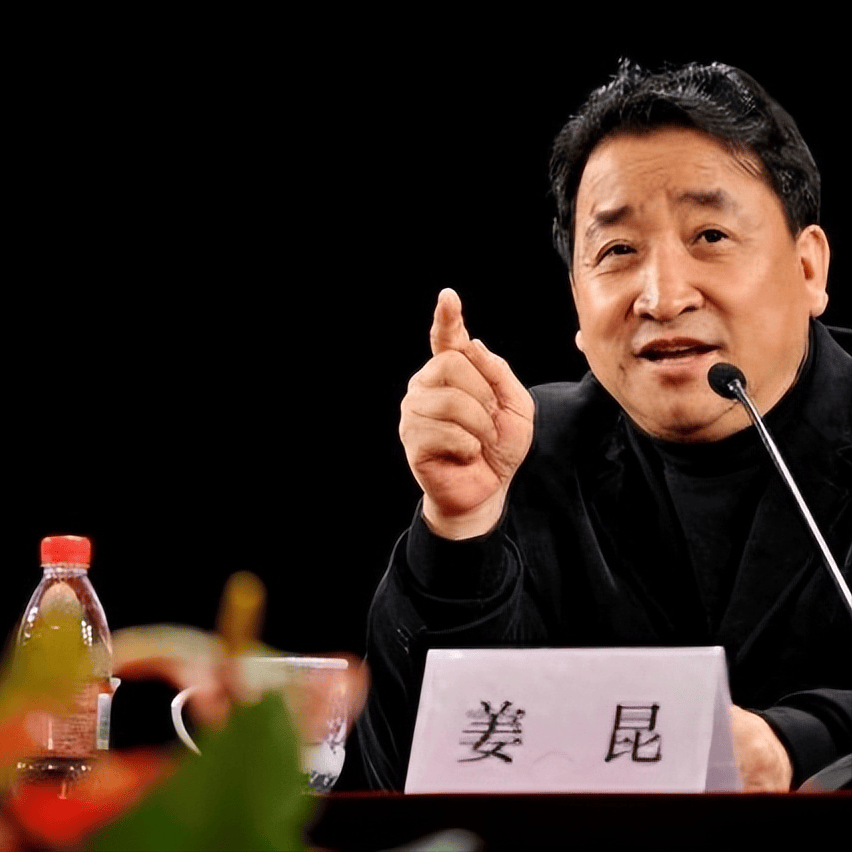 年少入伍,两次赴前线,看透郭德纲,姜昆的徒弟唐爱国,现在如何_相声