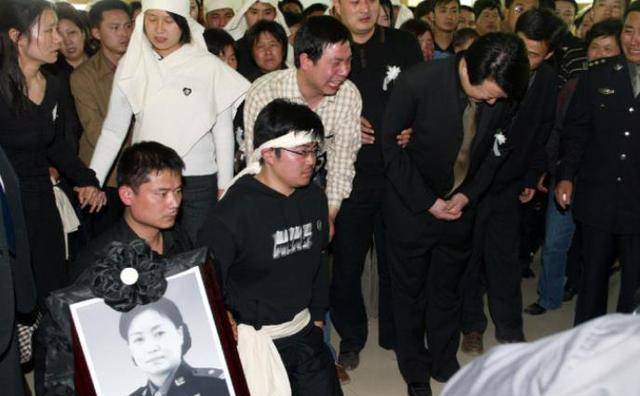 为百姓服务的任长霞,殉职时仅40岁,她的孩子今何在?