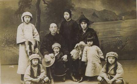 15岁嫁豪门,从青楼头牌到上海女王,她将一手烂牌打成王炸!