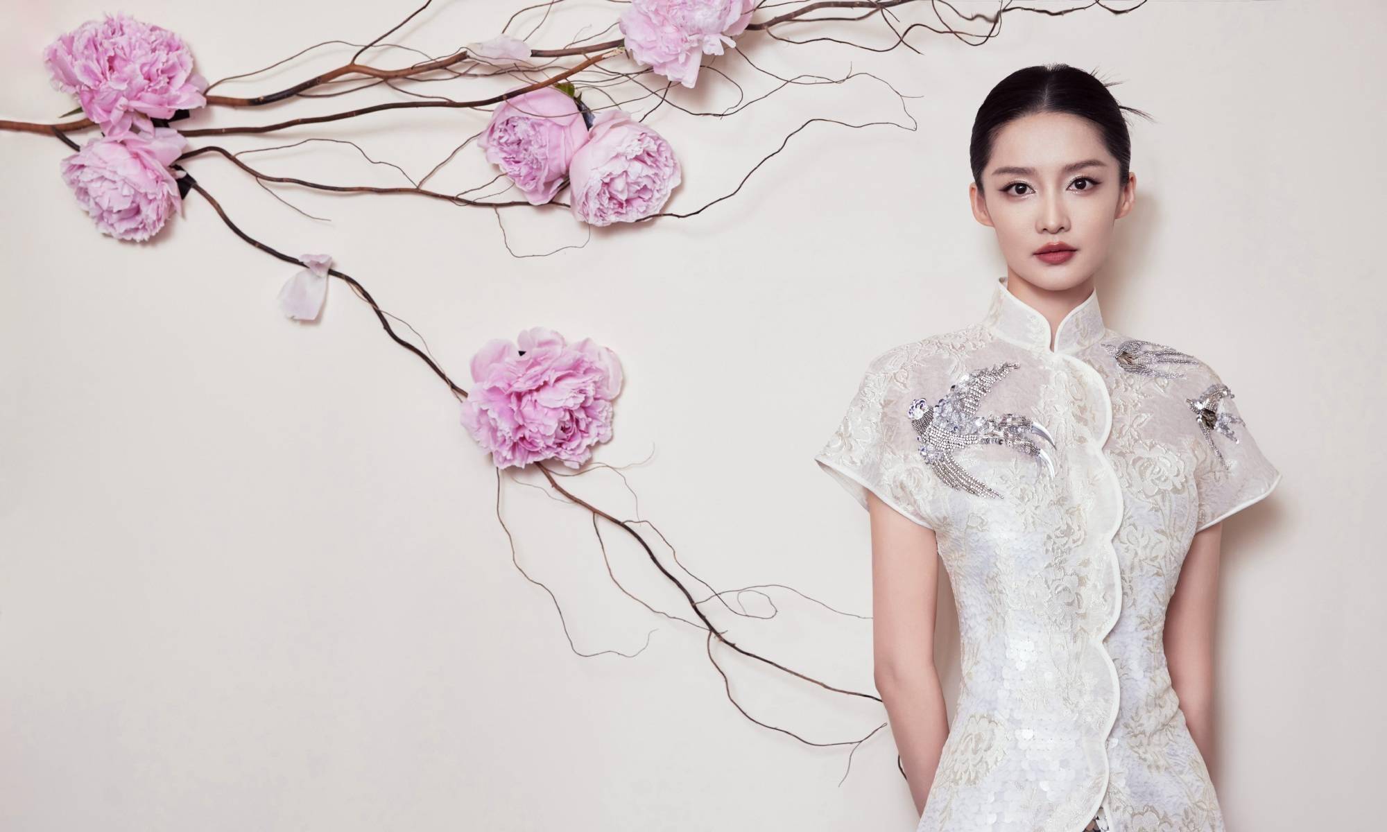 《绾心记》未播先火,李沁古装美出新高度,与陈哲远首度同框太甜