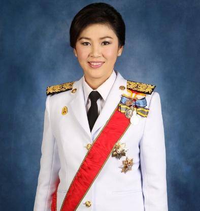 英拉到底有多漂亮?看她穿旗袍的样子,美得"不可方物"!