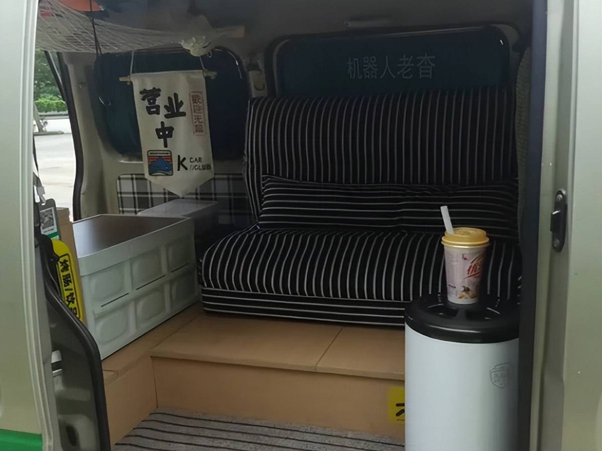 一张软座多样变化,长安6363改装旅行床车,小面包diy简易露营车