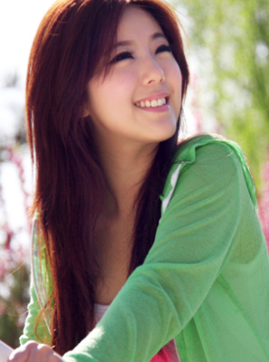 水瓶座水瓶座在六月中旬,桃花芳香沁人,即将猝不及防的遇到爱情.