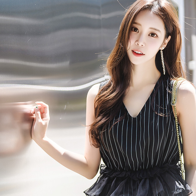 矮个子女生夏天怎么穿搭—精致两件套装,显高有魅力