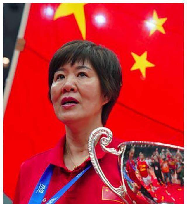 张锦文:因花洒断送前程,被国家队开除,郎平:我在女排永不要她_中国