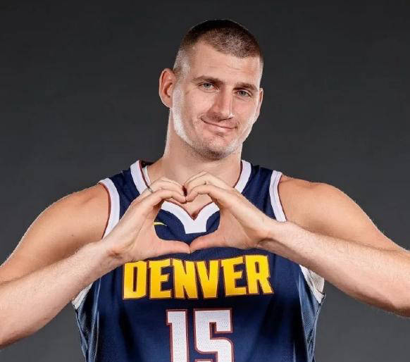 年轻的约基奇:掘金队史第一人的荣耀之路