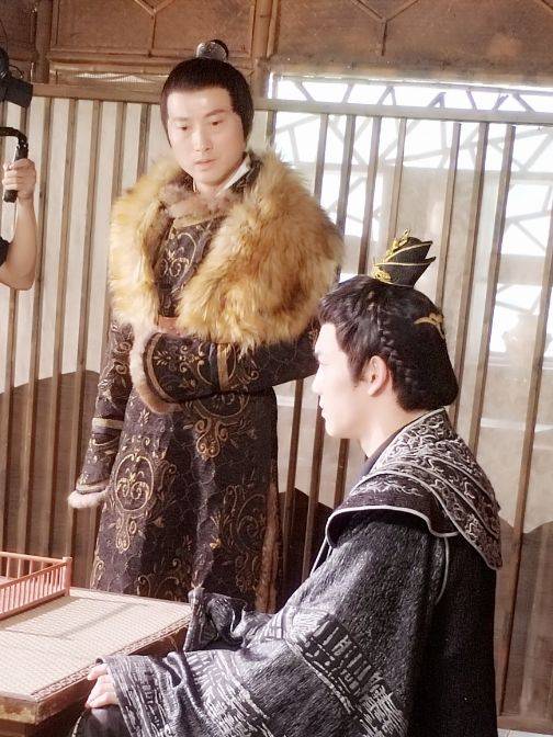 学员张宏▲学员易坤▲学员黄玥▲学员杨龙飞▲左:学员冷蜜,右:学员