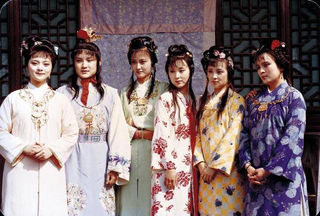 黛玉遇三春:人生若只如初见_贾母_贾府各_时代