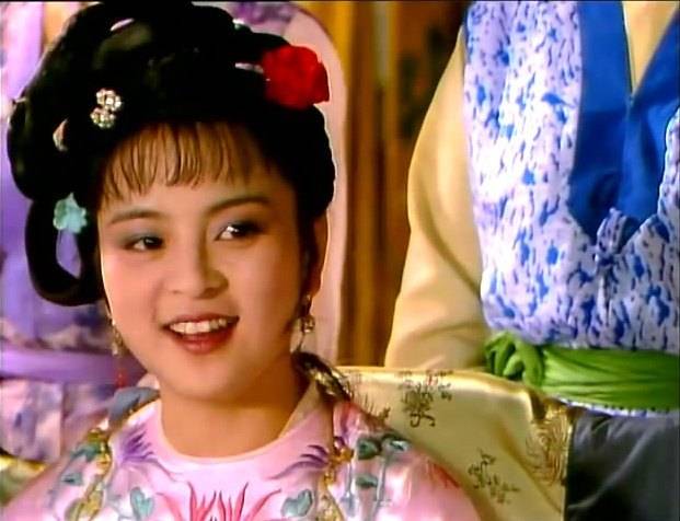 探春的心机:谁说她对生母赵姨娘不好?