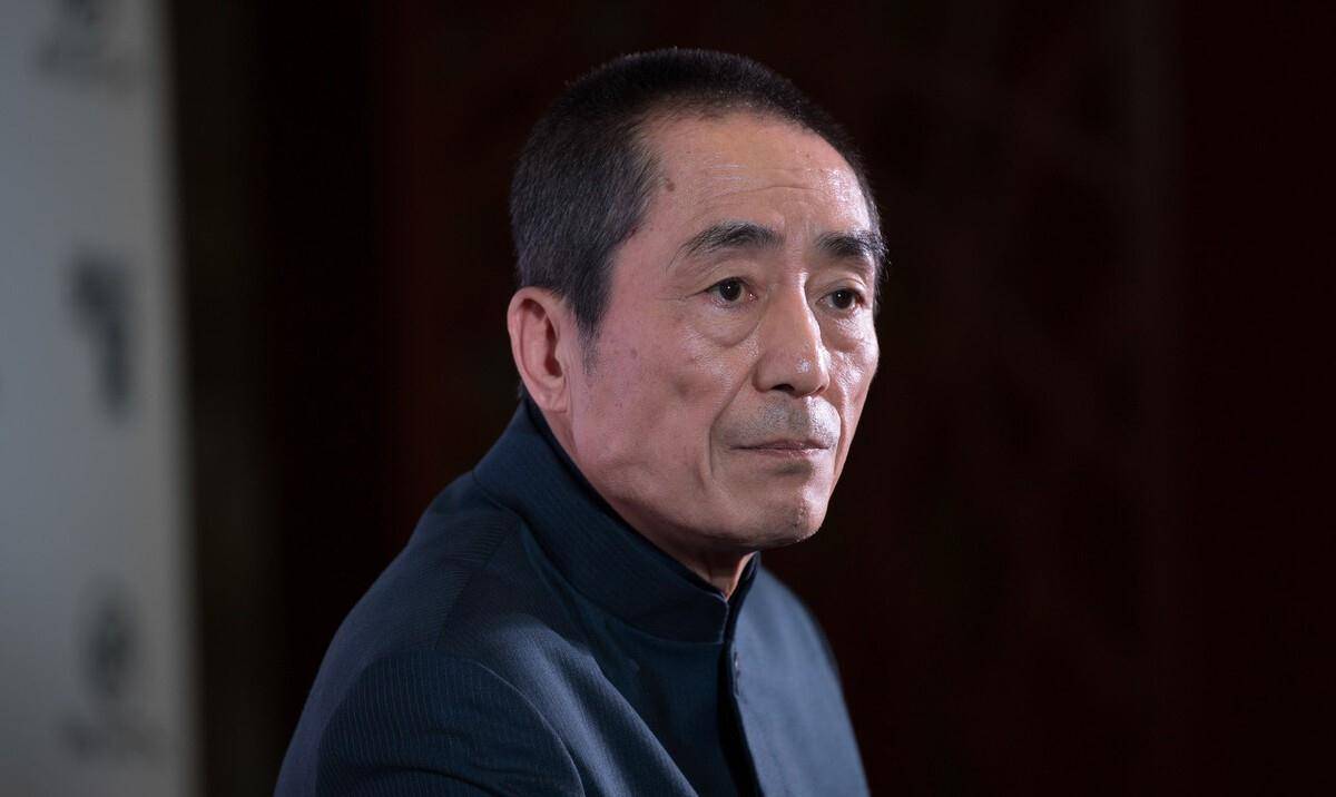 老牛吃嫩草:当爷爷的年纪当爹,幸福又辛苦_郭富城_谢贤_张艺谋