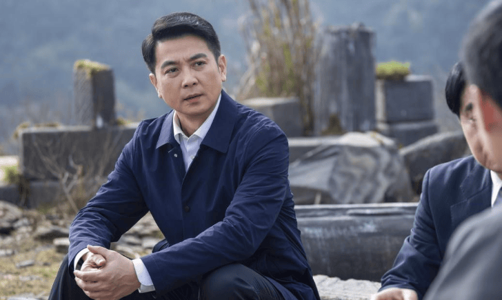 我难掩激动,终于有像样的年代剧了_观众_万山_角色