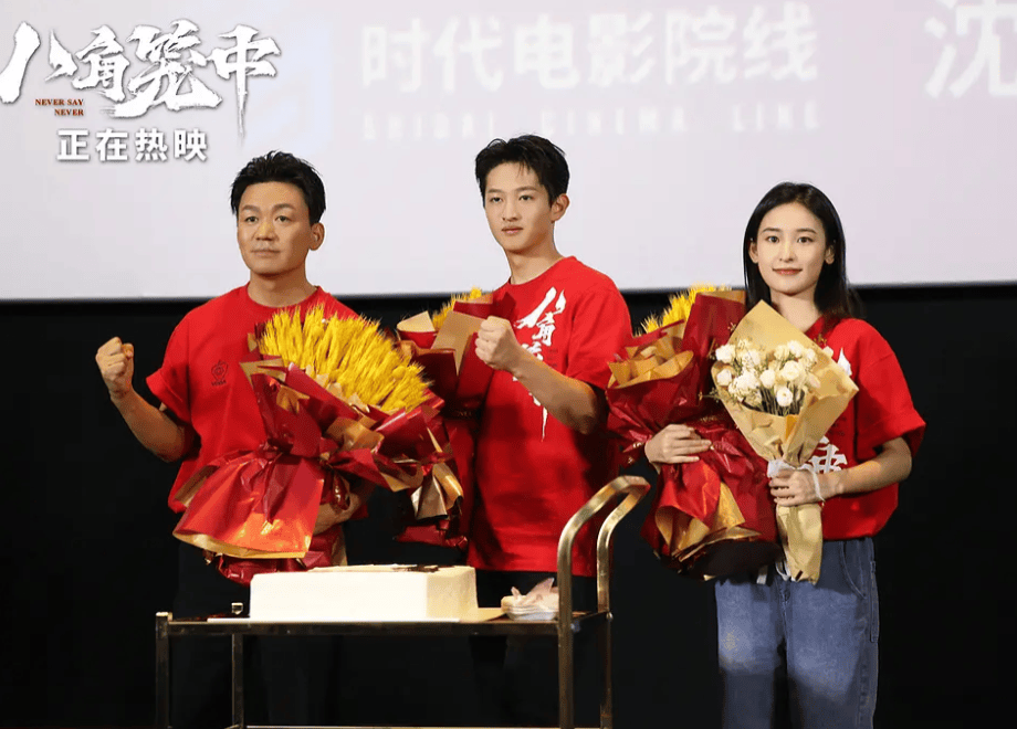 不讲武德的《抓娃娃》,同档电影被赶尽杀绝,暑期档彻底崩坏!