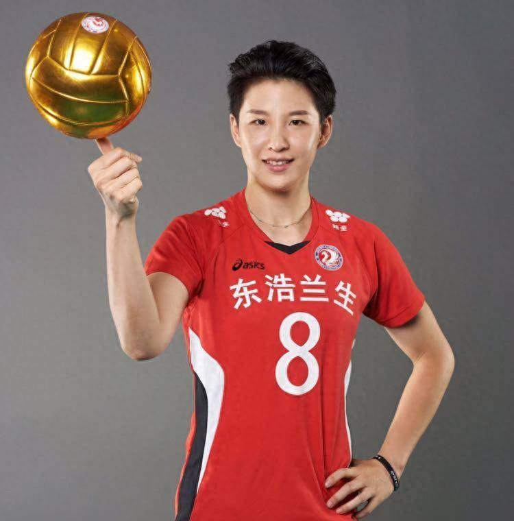 女排3位著名的"假小子":有烦恼有眼泪,人生现状一言难尽_张磊_张晓雅