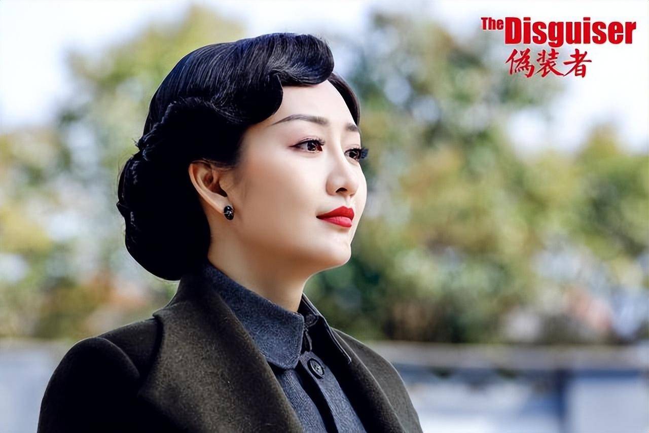 她,黄晓明带红她,今42岁出月子不到半年,嫩得像20岁_王鸥_汪曼春_实力