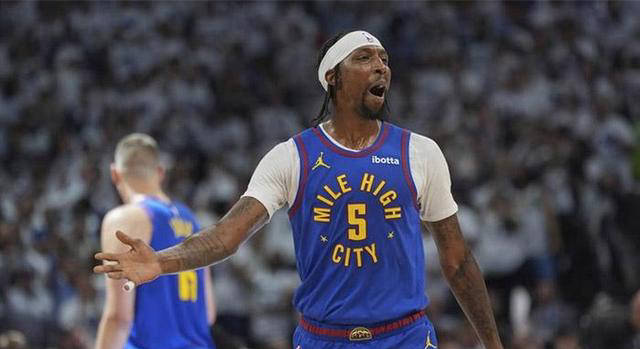 雷霆的动作却十分抢眼,签下了卡鲁索和哈尔滕,彻底焕然一新.