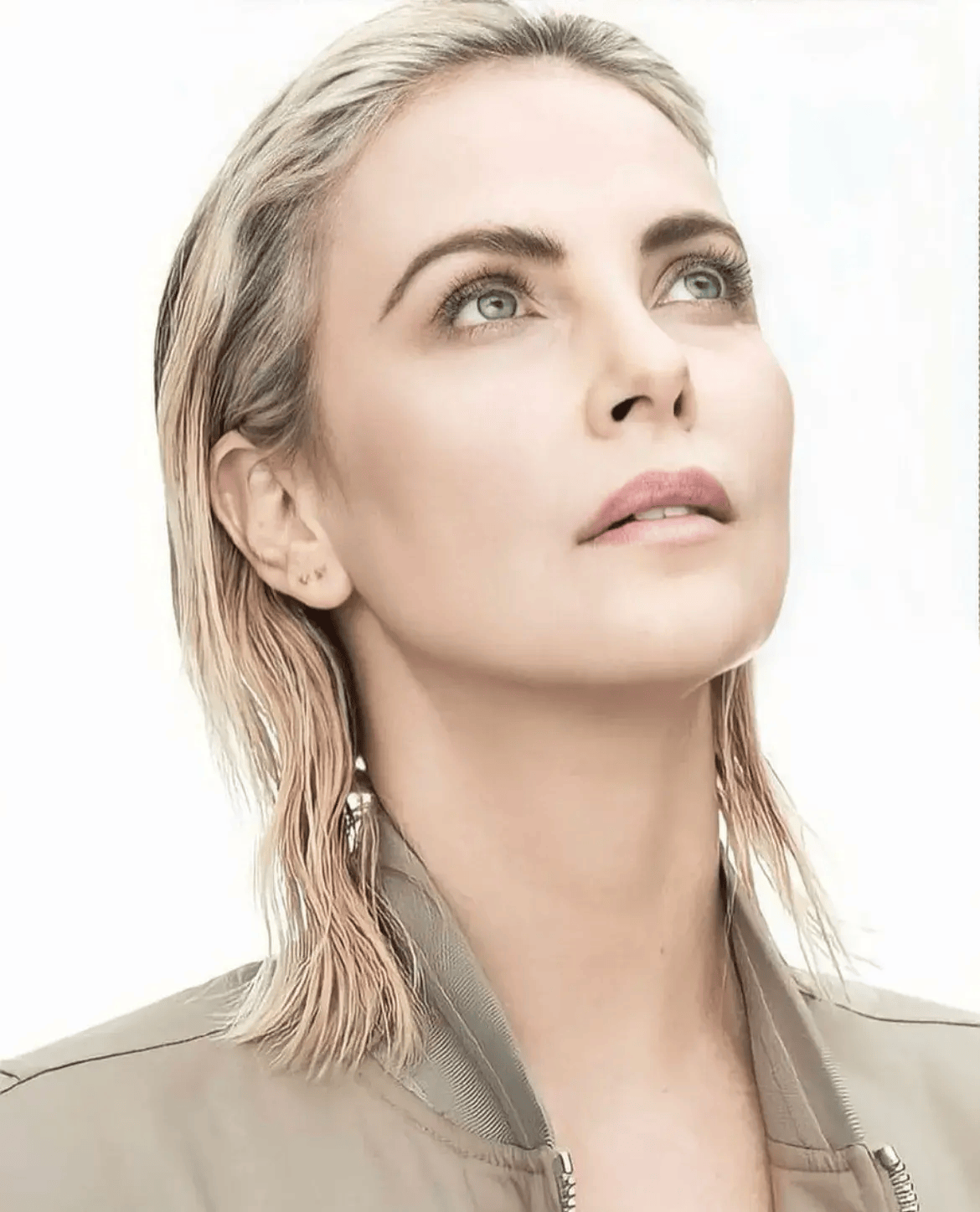 剃得了光头的女王:查理兹·塞隆