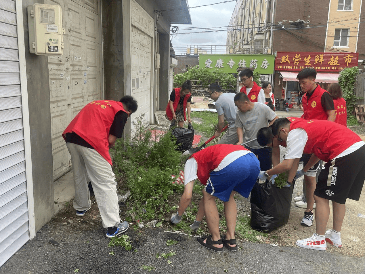 本次活动不仅提高了市民的环保意识,改善了居民的生活环境,更凝聚起