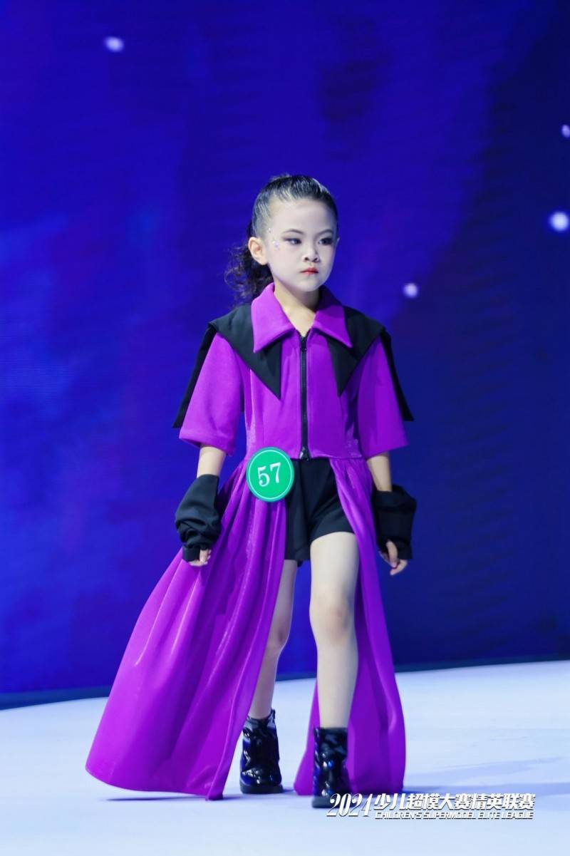 2024秀出中国范国际少儿模特精英联赛 全球形象代言人朱影_童模