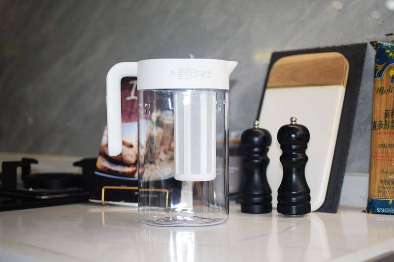 炎炎夏日一壶搞定多种饮品 米家冷水壶