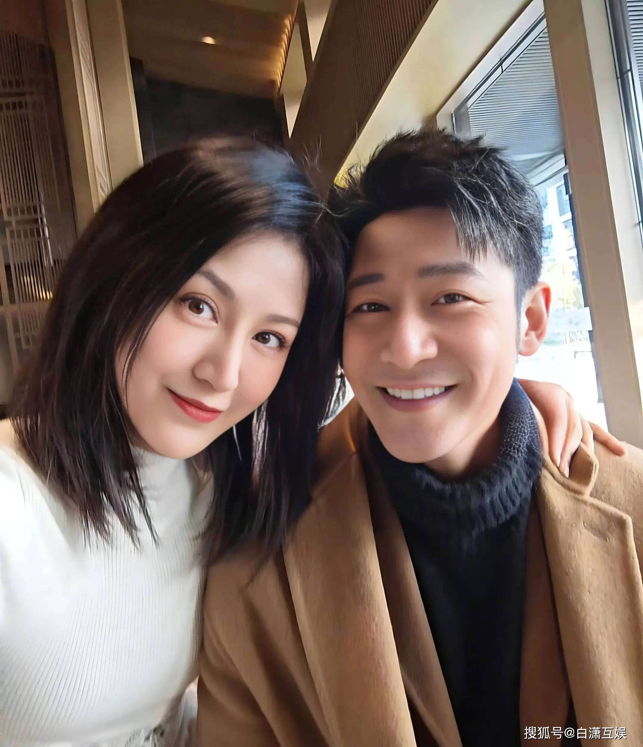 首先,我们不得不承认,陆毅和鲍蕾夫妇作为公众人物,他们的一举一动