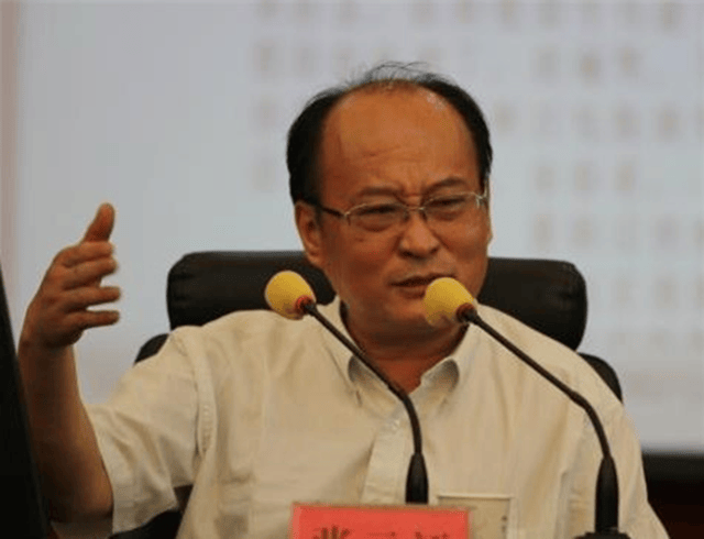 "五毒书记"张二江:天门市原市委书记,对社会有什么警示?