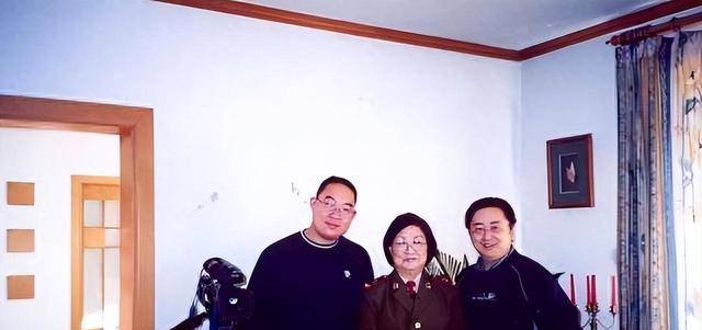 歌唱家马玉涛:当过饲养员,丈夫去世11年了,现87岁身体依然健朗