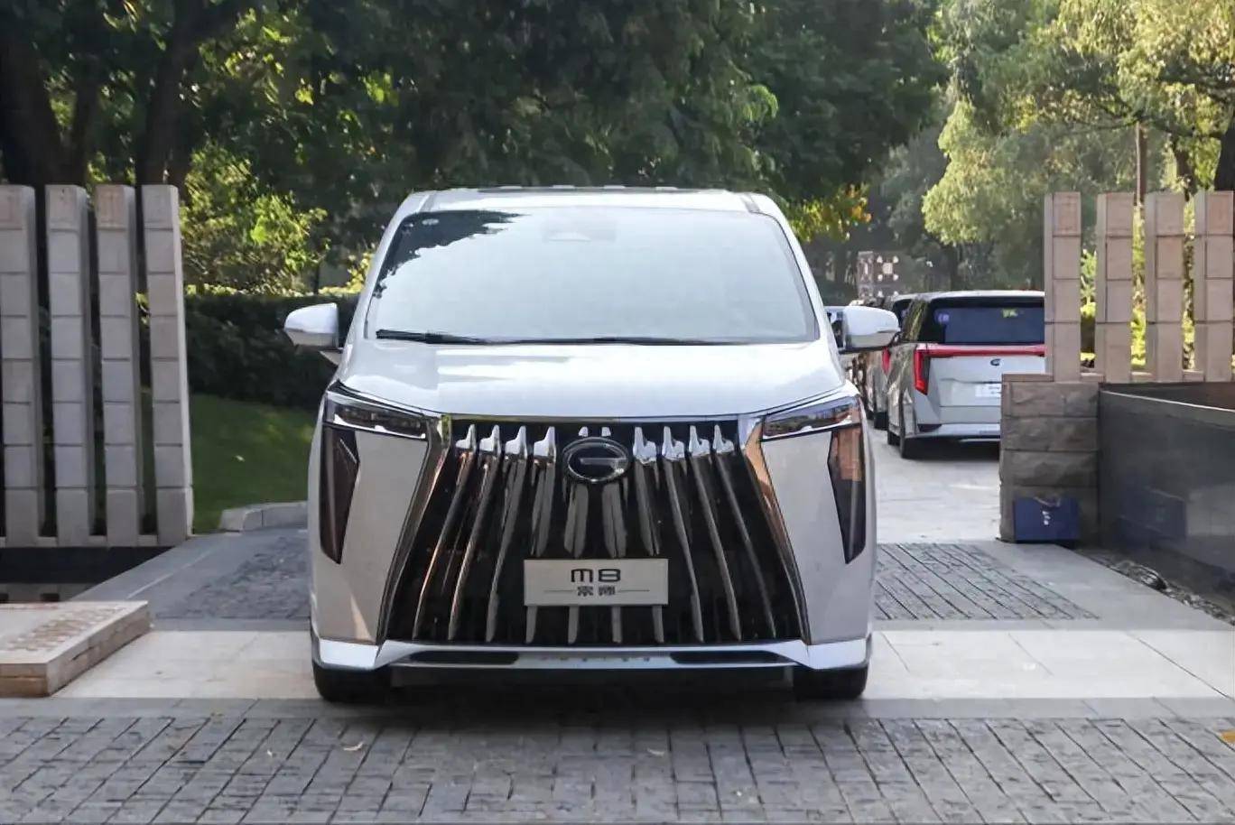 广汽传祺m8,经销商报价:16.98-33.28万