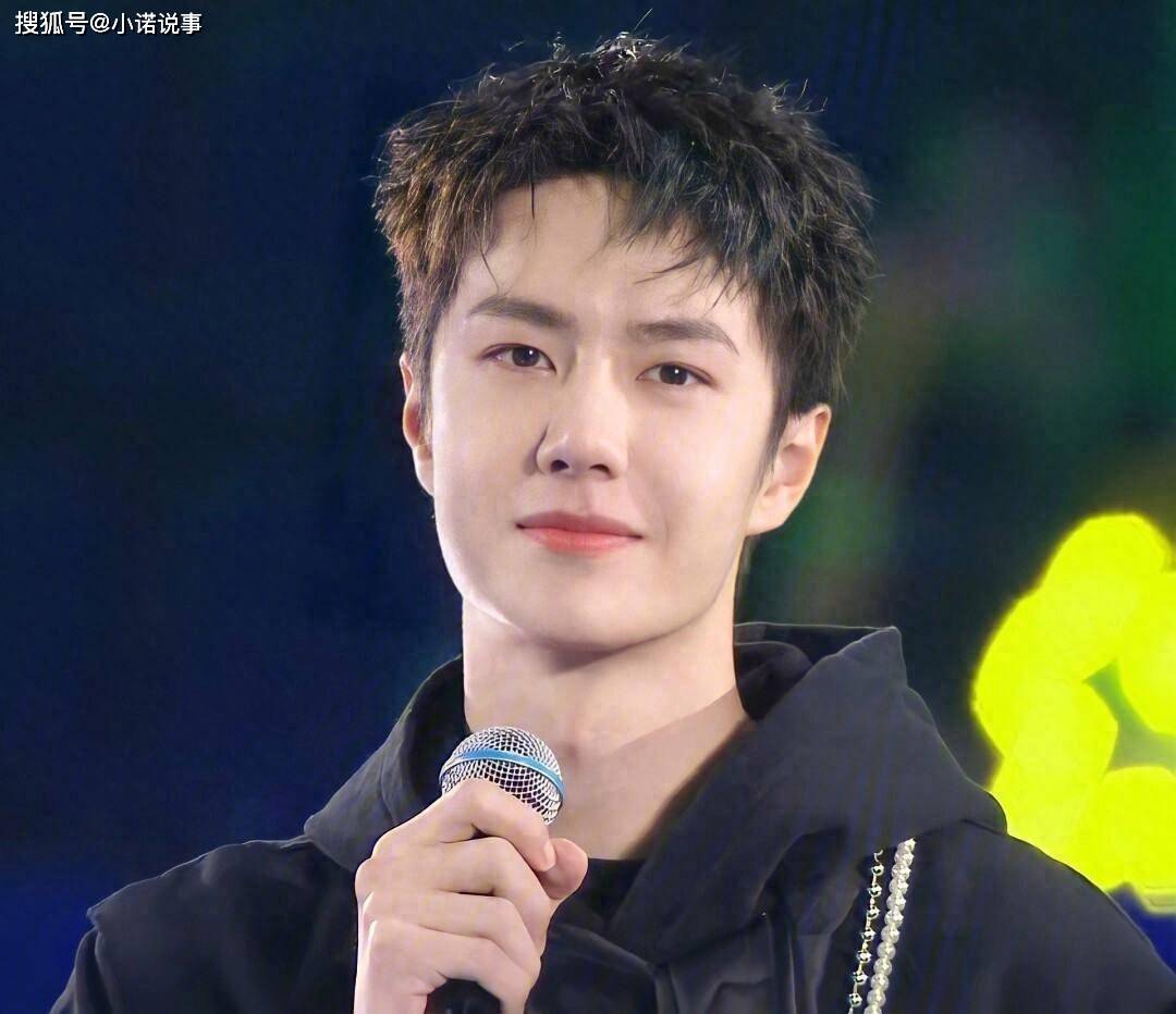 明星素颜大PK：刘亦菲王一博不上镜、杨紫有萌感，赵丽颖肖战像25岁！_搜狐网, image size:1080x932