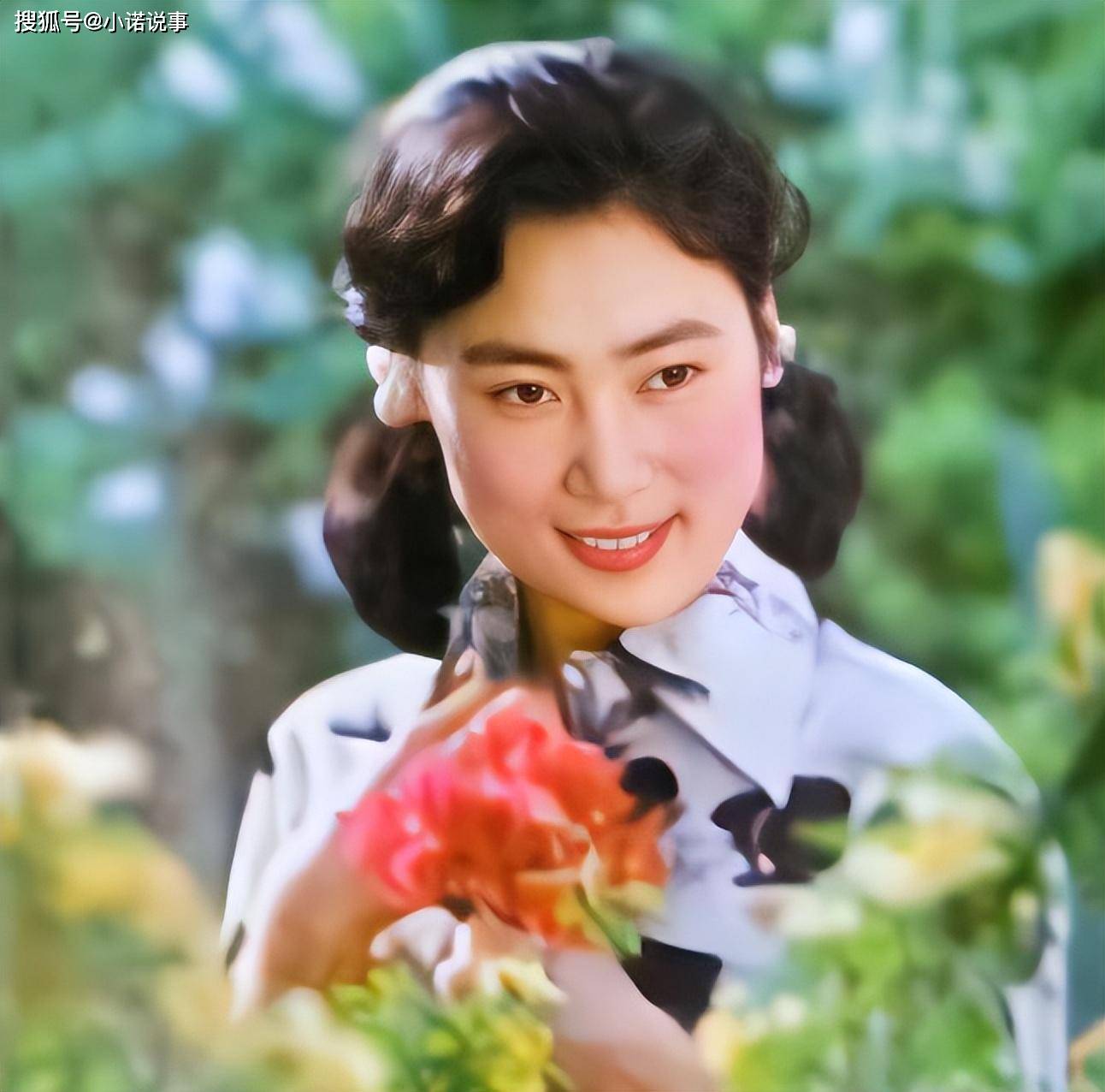 李岚:曾是八一厂厂花,18岁时和刘晓庆齐名,如今她的粉丝仅有120个