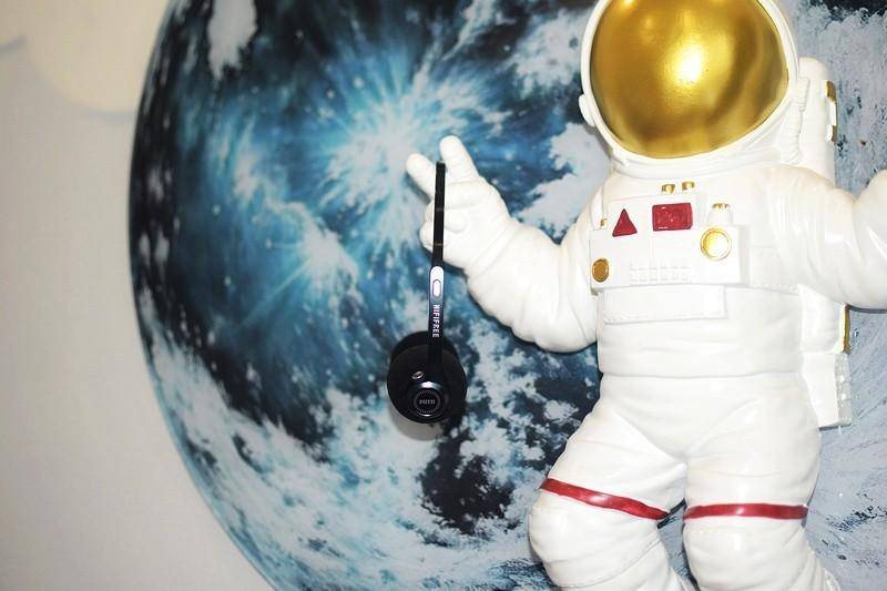 轻盈设计与出色音质的完美结合 魔浪HiFiFree