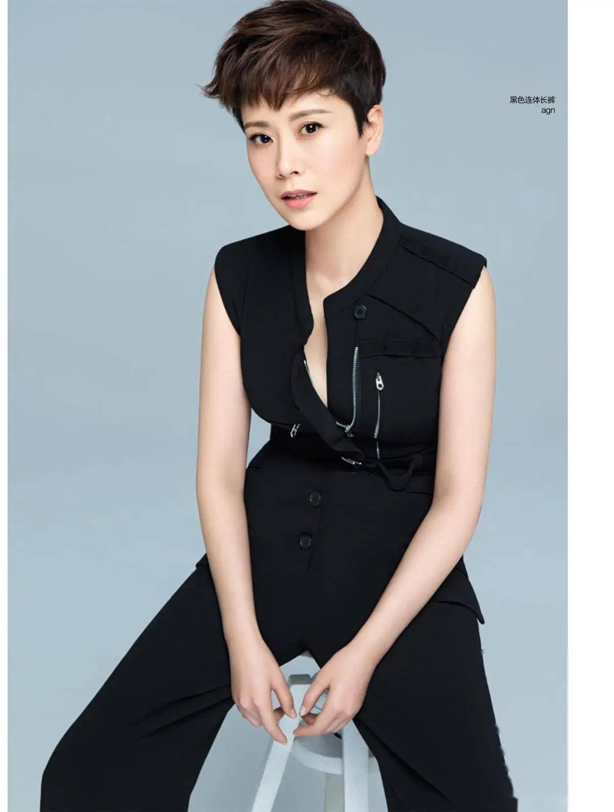 海清,一个曾经用实力演绎了许多经典角色的女演员,如今已经47岁,但