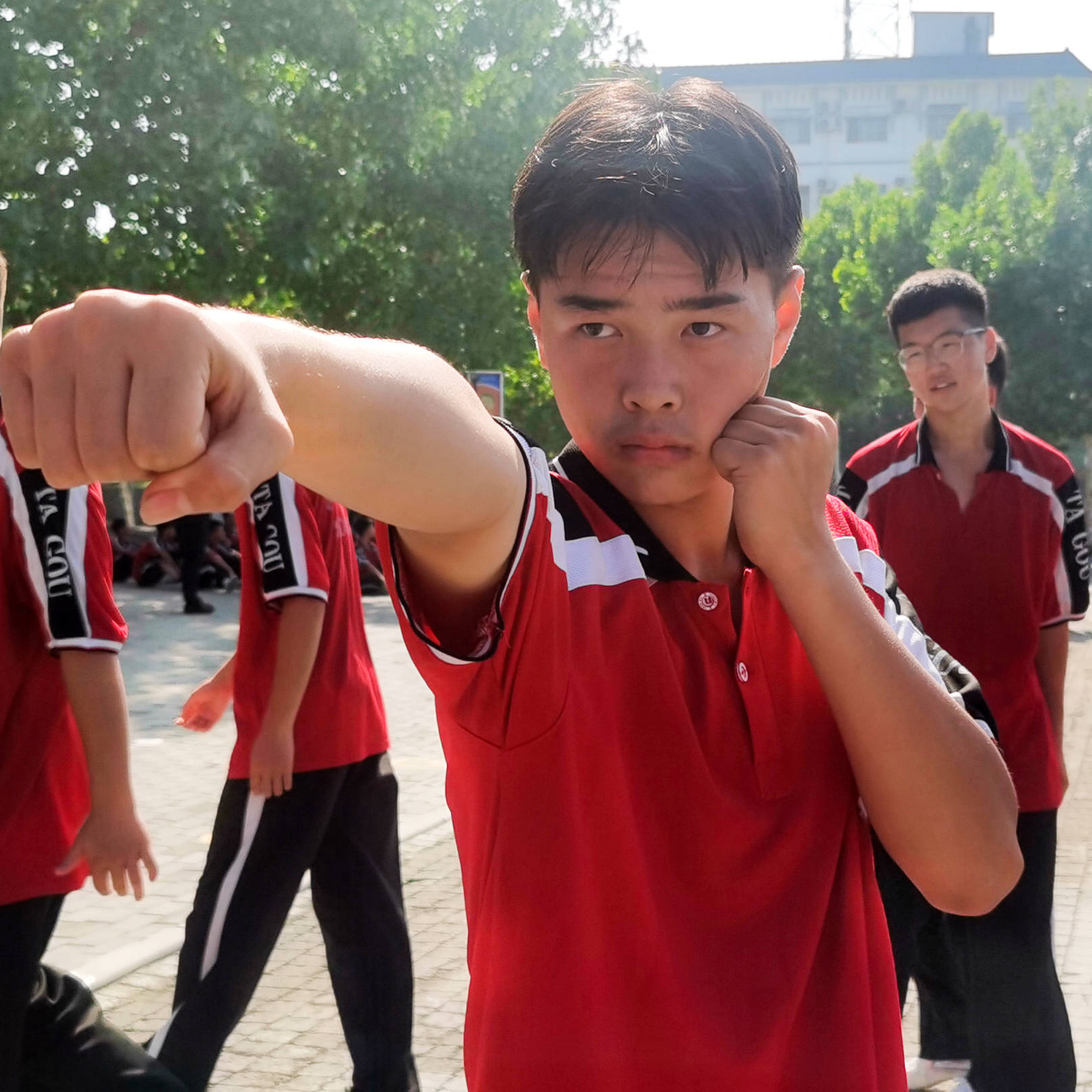 塔沟武校夏日训练:不惧"烤"验,磨砺成长!_余致远_李承_教练