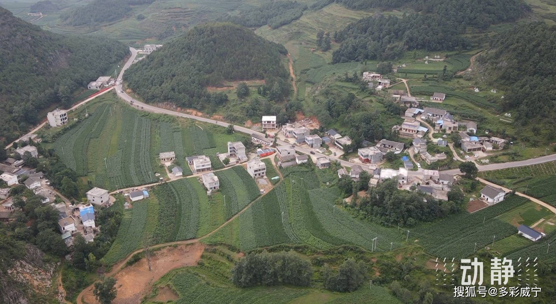 威宁彝族回族苗族自治县双龙镇凉山社区朝阳组退役军人姬正龙告诉记者