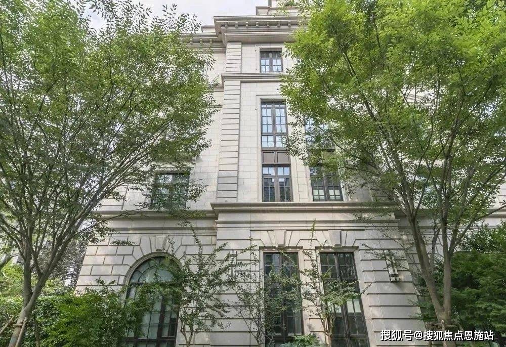 陆家嘴金融街区房价-户型-容积率-小区环2024-08-061547>发布于:>上海