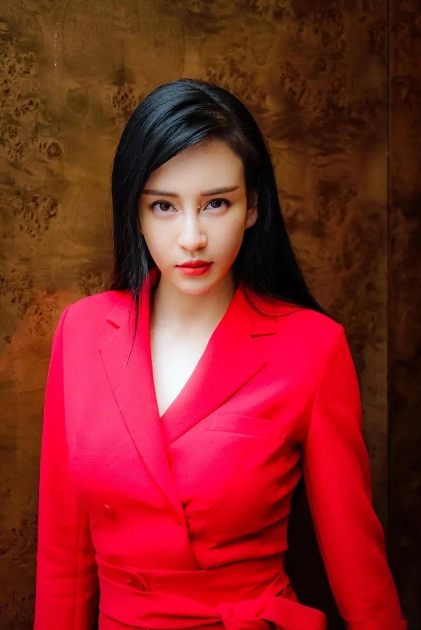 母其弥雅:美貌与智慧的完美结合,这谁能抵挡?