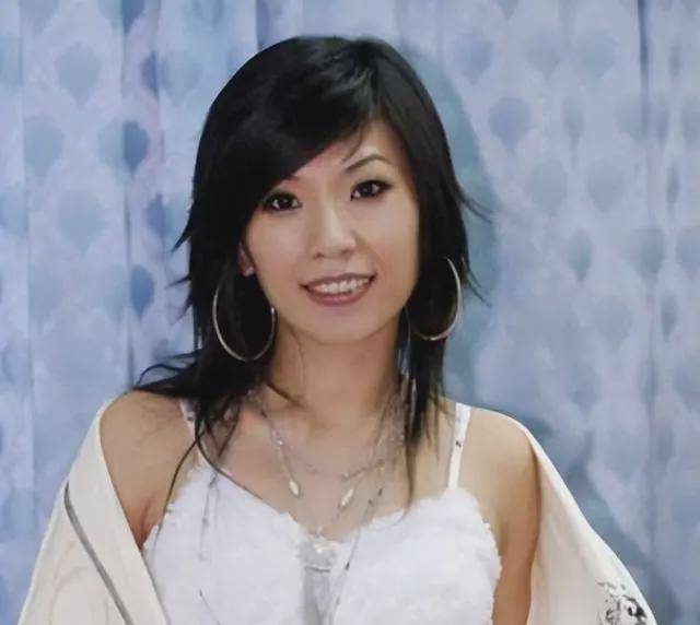 歌就"消失"的10位歌手,曾经爆火,如今销声匿迹_庞麦郎_时候_慕容晓晓