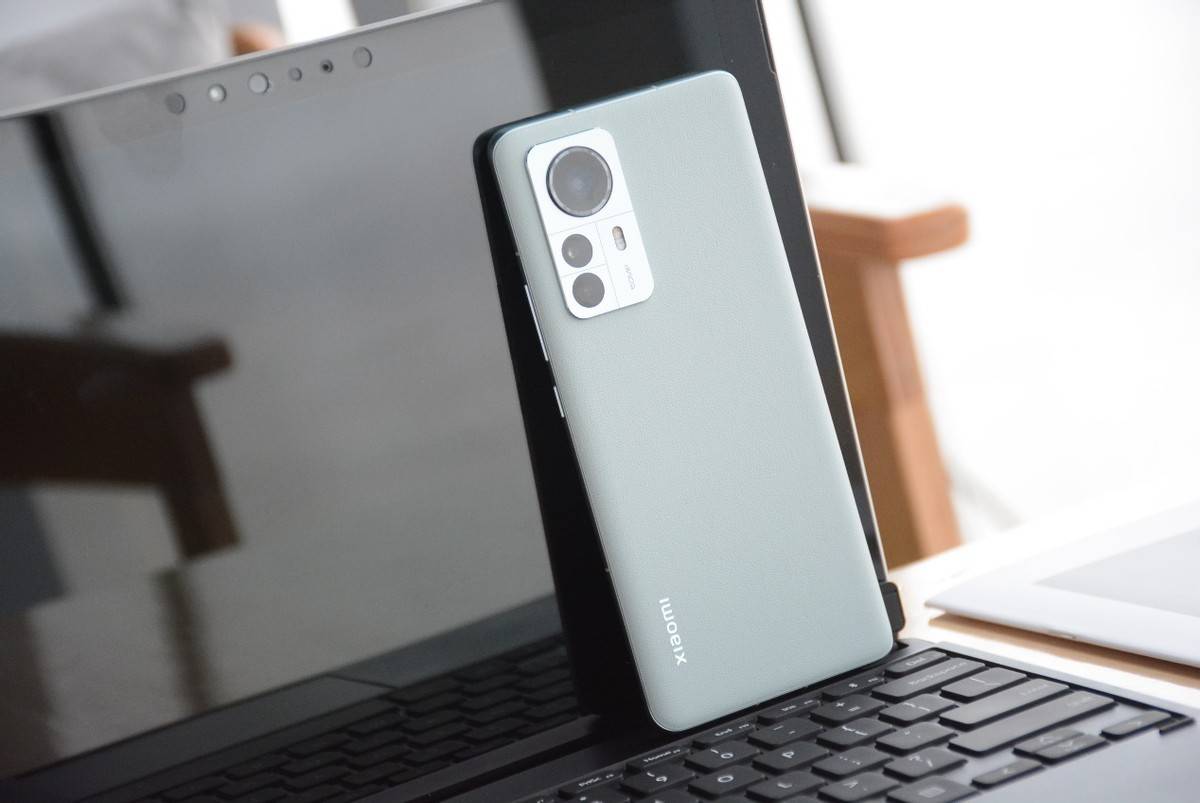 三星2k屏 50w无线充电 徕卡三摄,高端机跌至中端市场_pro_小米_手机