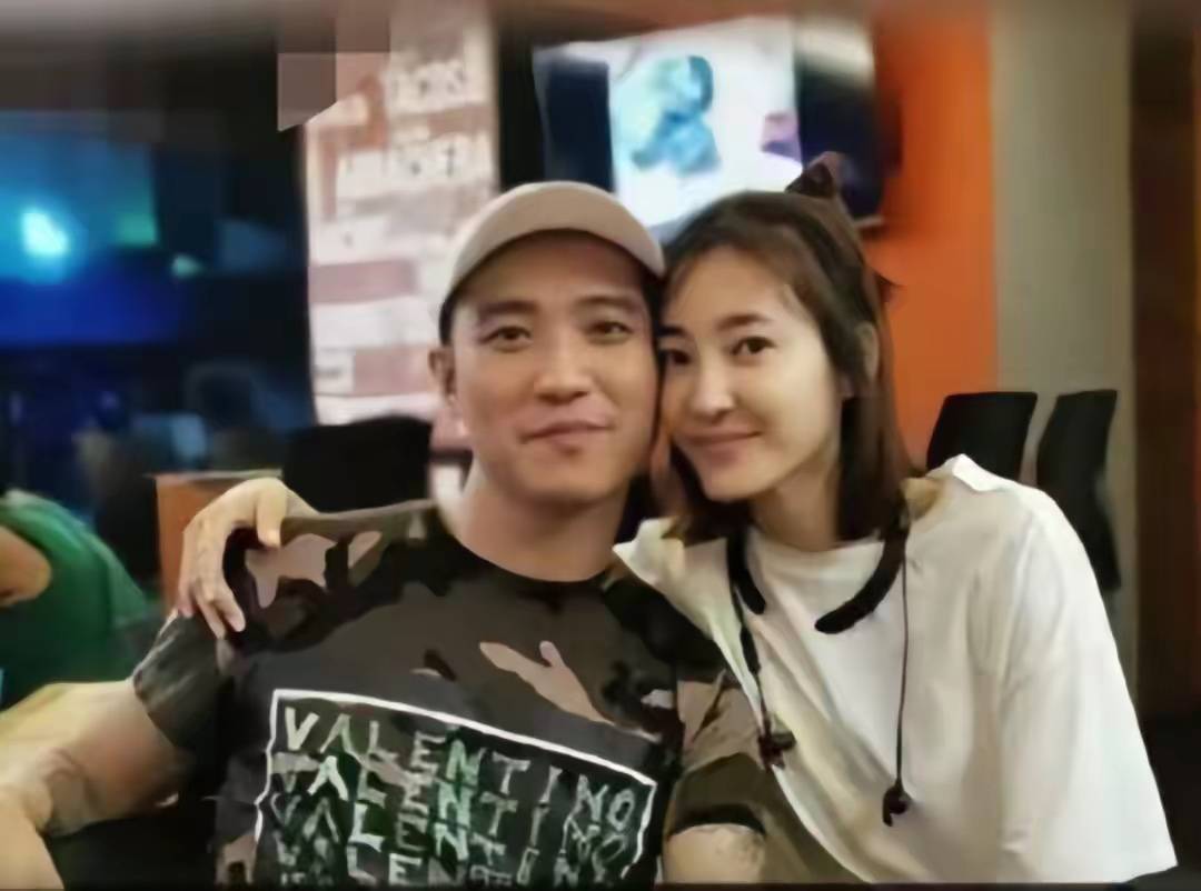 王丽坤老公遭人爆料嫖娼累计花费超百万,詹浩礼到底什么来头?