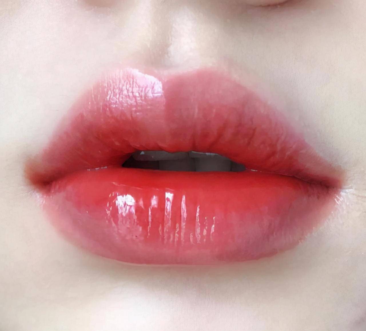 温柔又高级的口红色号测评:给人很俏皮,很可爱,显白又气质!