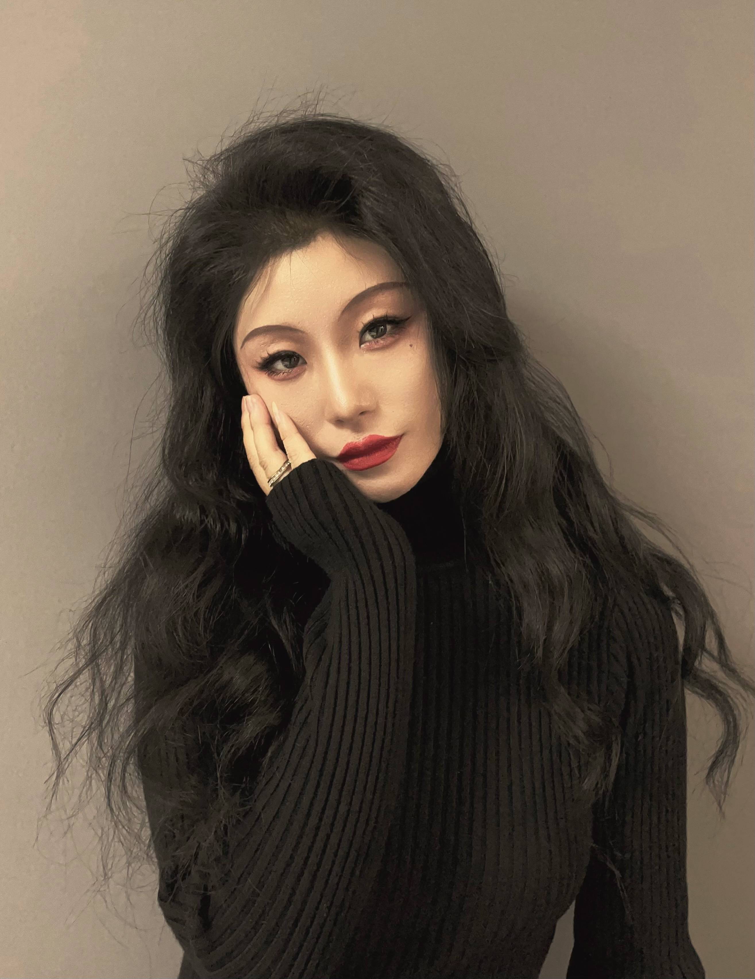 实力女歌手高娟:用音乐征服舞台,用激情点燃梦想