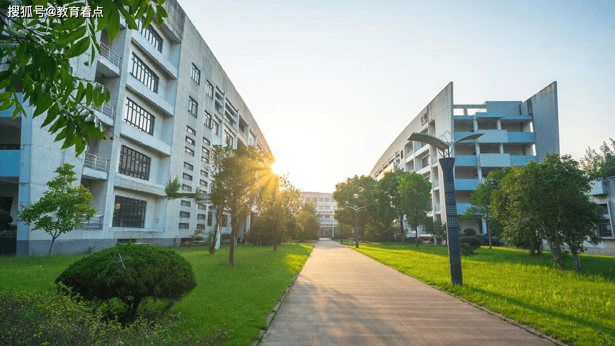 军医大学(军医大学排名)