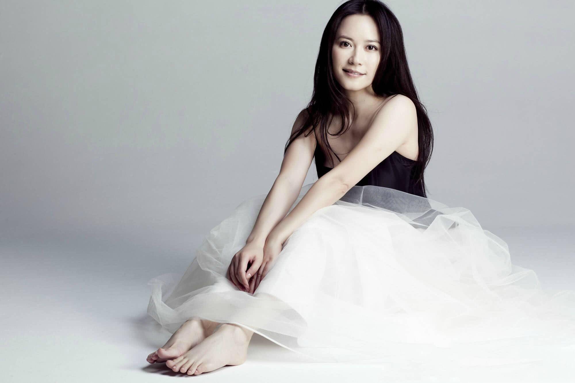 长得千娇百媚,偏偏有"五大三粗"的名字,这些演员真会"骗人"_余男