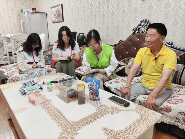从筚路蓝缕到到繁花似锦——采访龙桥学校老校长李德安