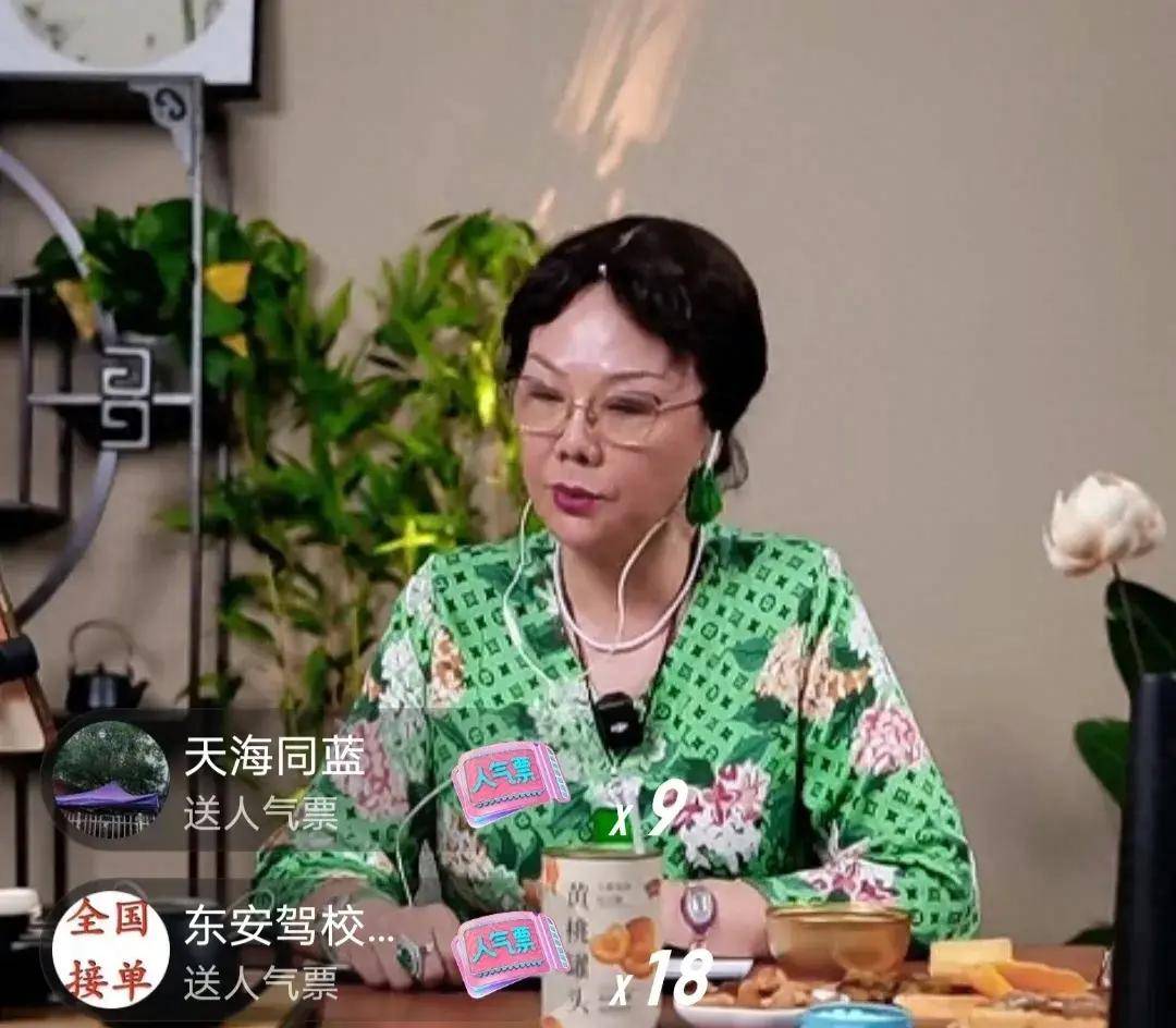 杨议老婆亲口承认杨议出轨,对合照太气愤,为爱隐忍多年让人心疼