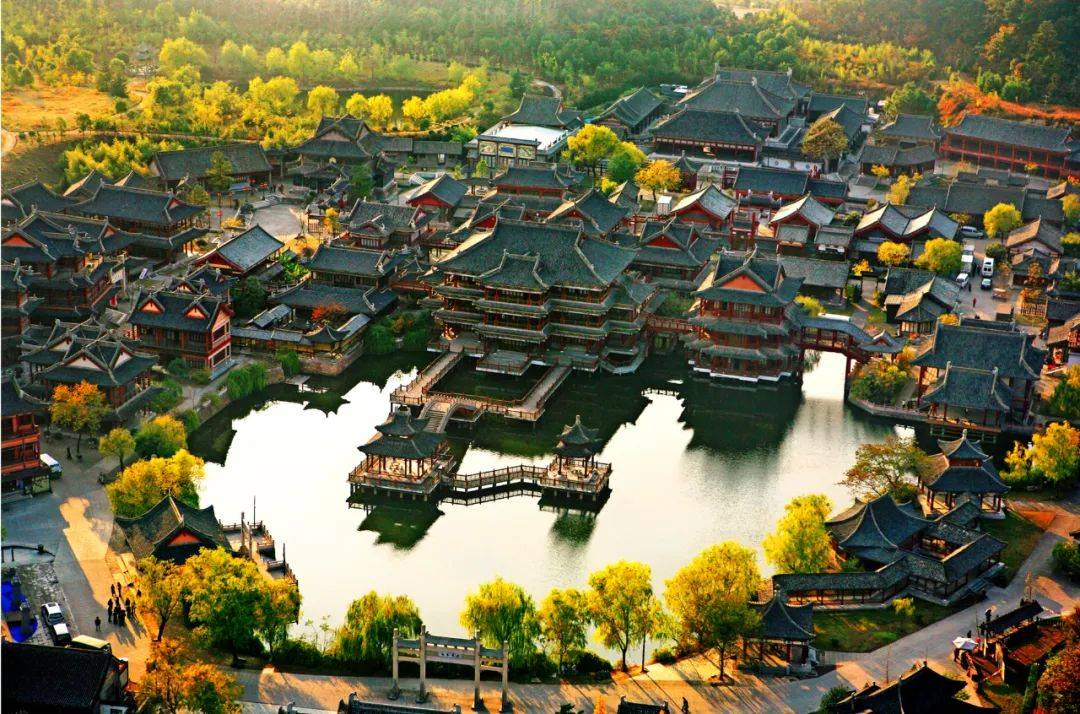 每个景点价格不同,大概在175元-200元/人(美团价,会有浮动)东阳木雕