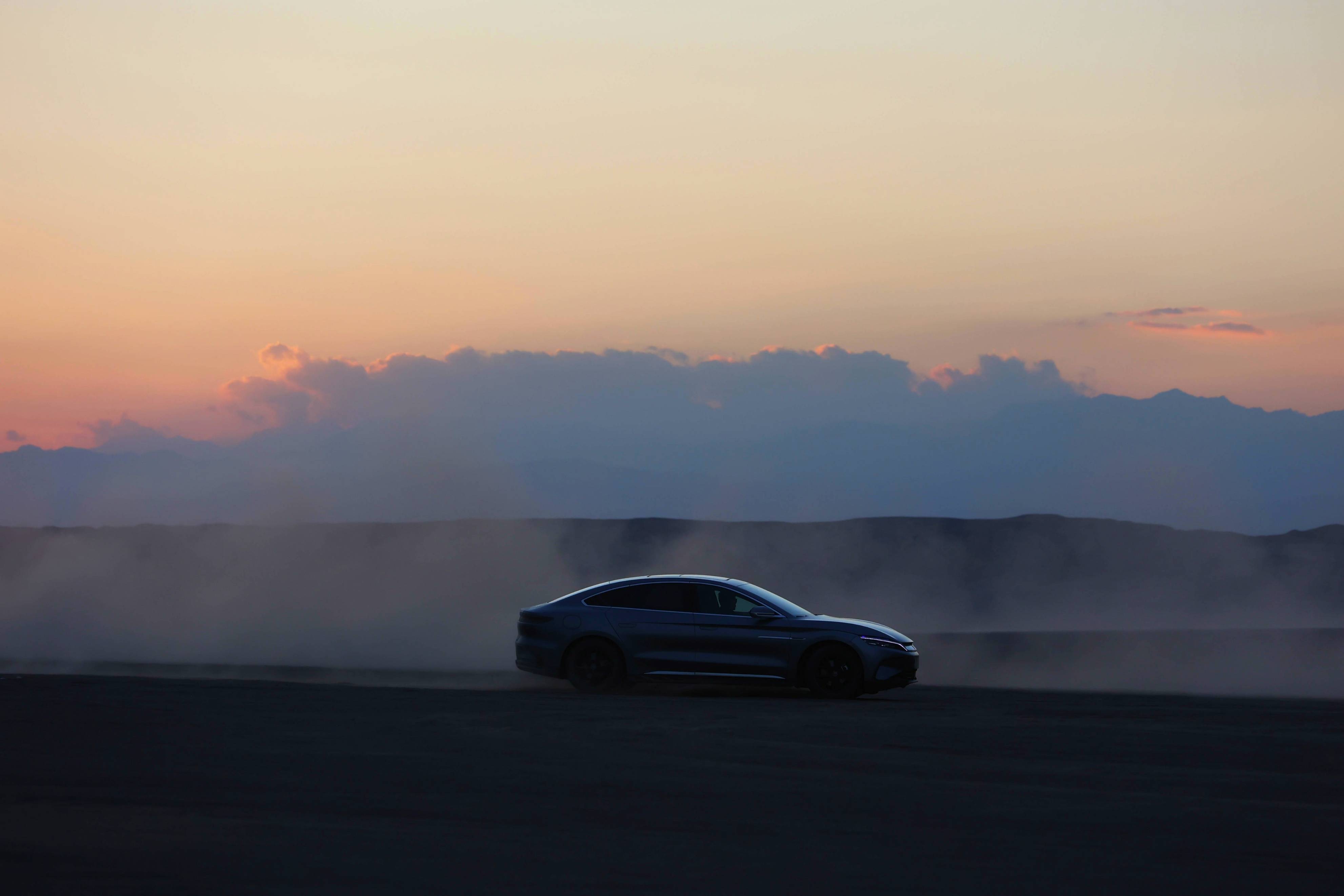 累计高温测试里程超百万公里,汉唐夏测"烤"验究竟有多硬核?