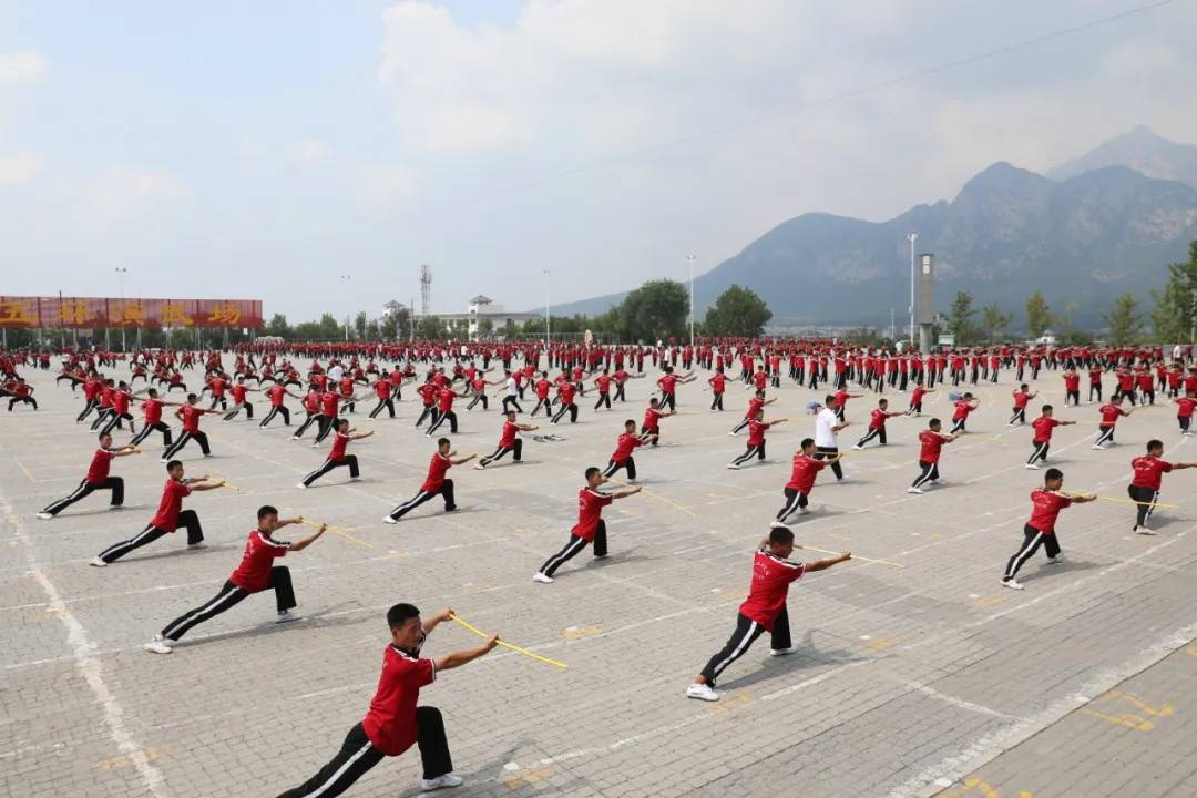塔沟小子闪耀2024中国功夫之旅品牌推广协作体年会